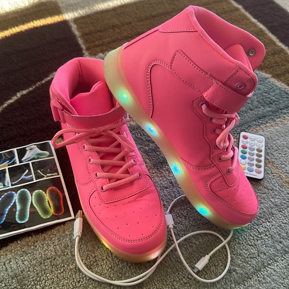 Hot pink light up hightops - Picture 1 of 9